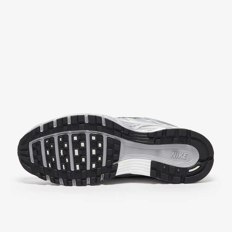 Nike P6000 Sommet Et Gris Loup – vue 4