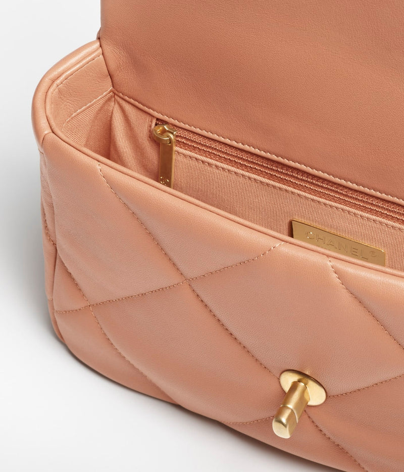 SAC CHANEL 19 – vue 2