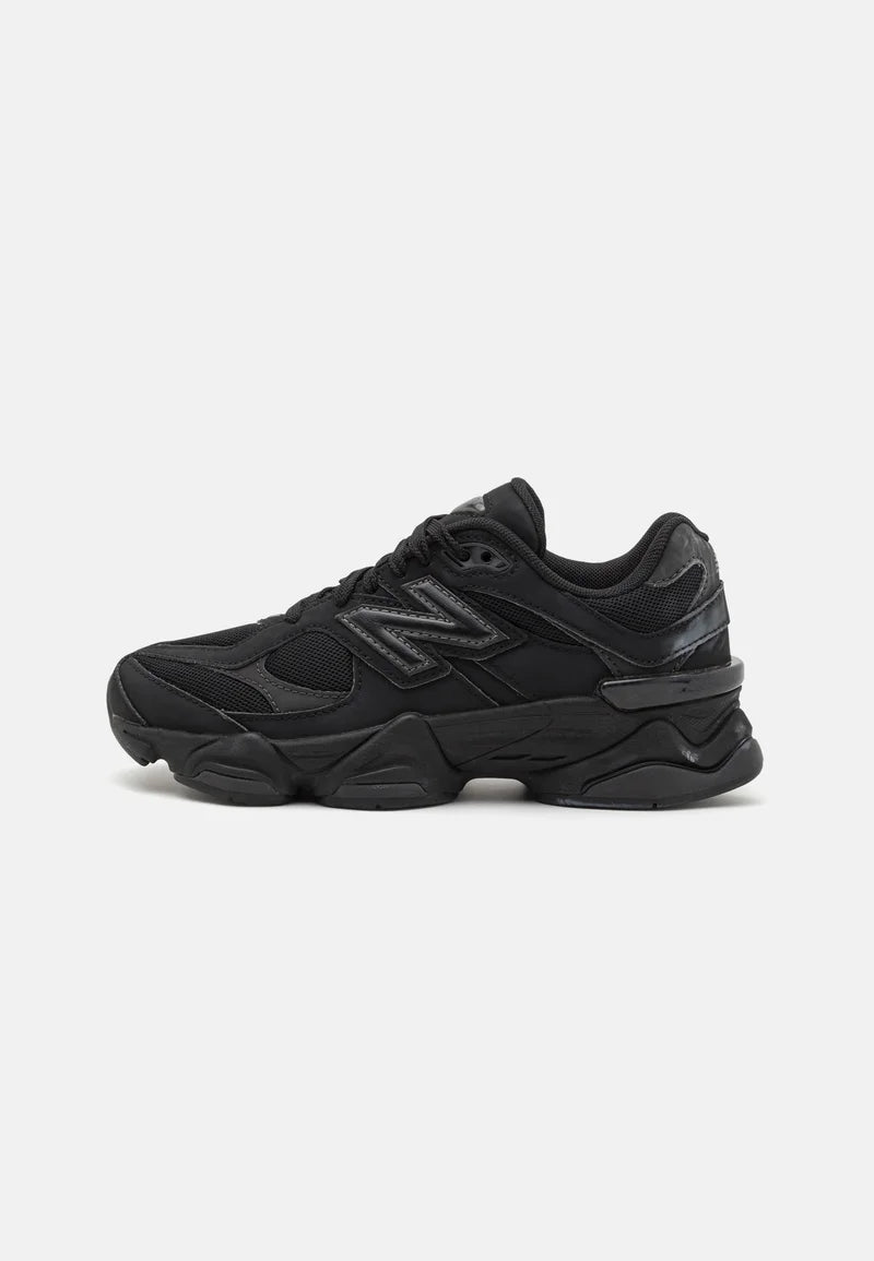 New Balance 9060 Full Noir – vue 1
