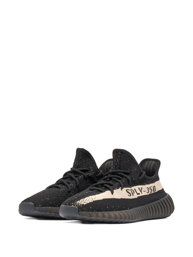 Yeezy Boost 350 V2 Oreo – vue 2