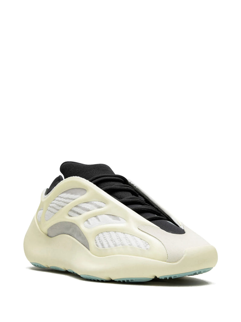 Yeezy Boost 700 V3 Azael – vue 2
