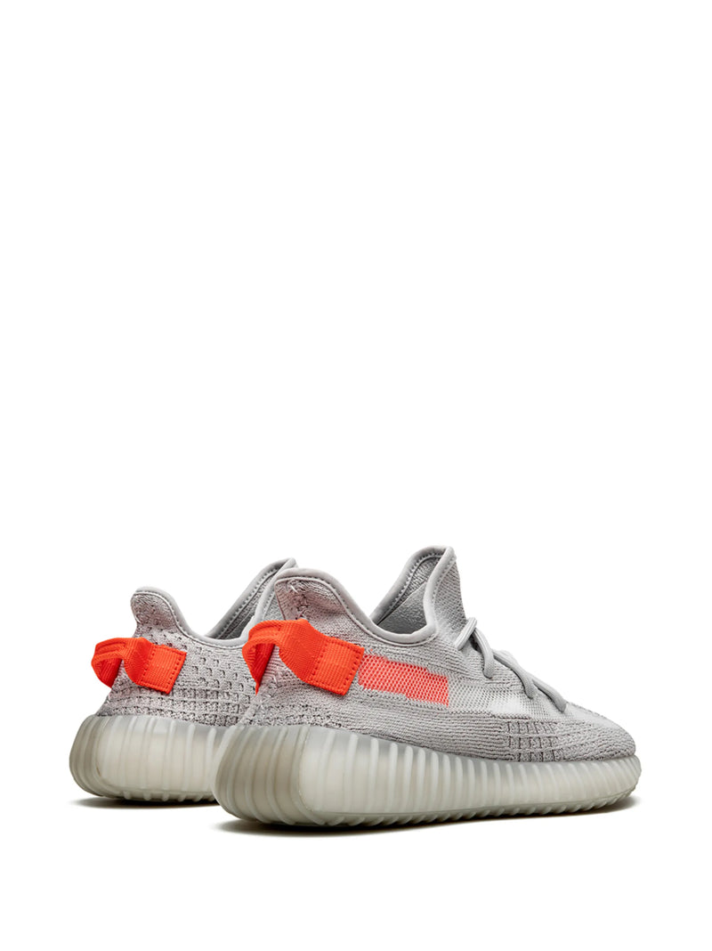 Yeezy Boost 350 V2 Tail Light – vue 3
