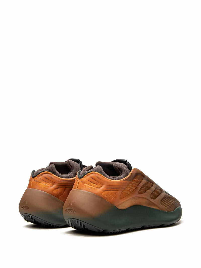 Yeezy 700 V3 Copper Fade – vue 3