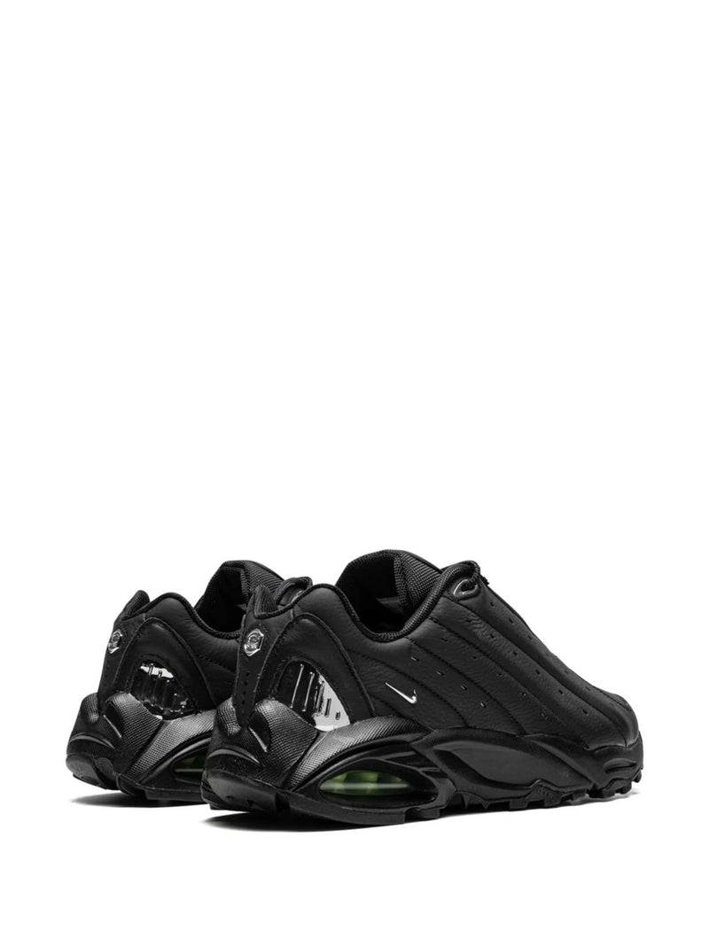 Nike X Nocta Air Terra Noir – vue 3
