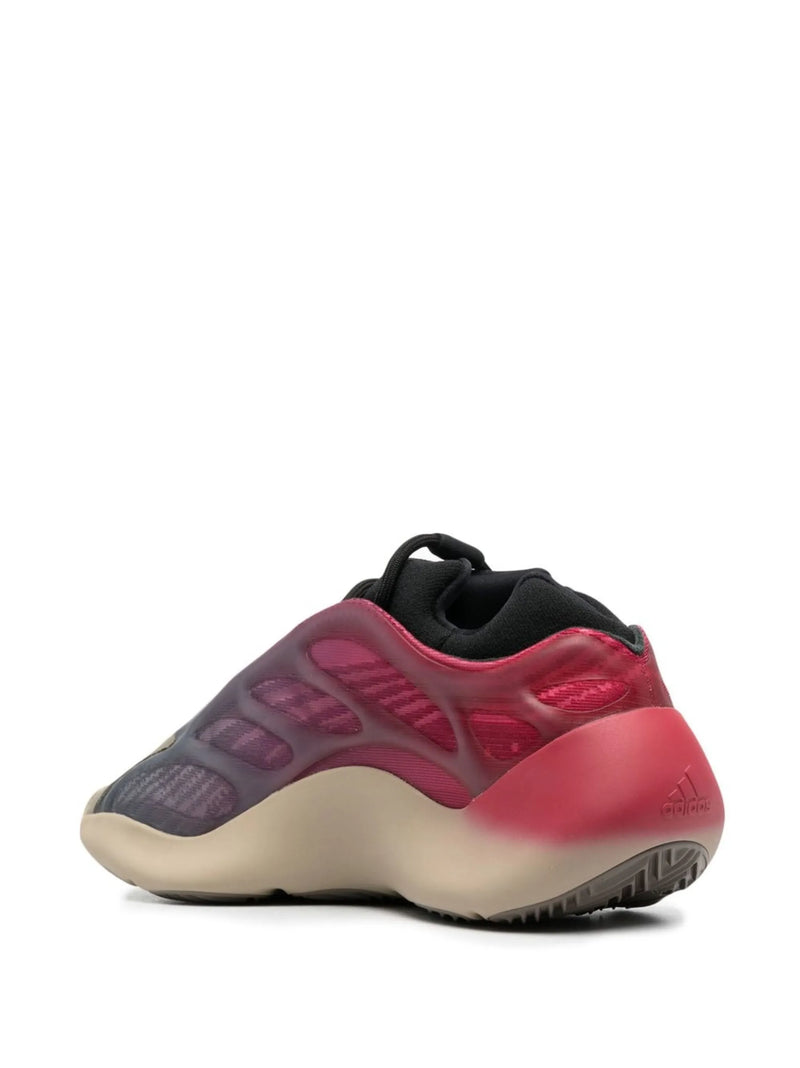 Yeezy 700 V3 Fade Carbo – vue 3