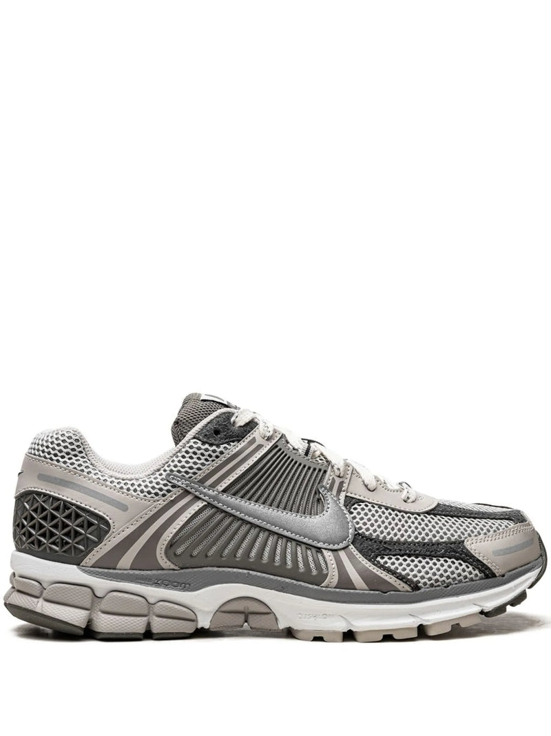 Nike Vomero Marron – vue 1