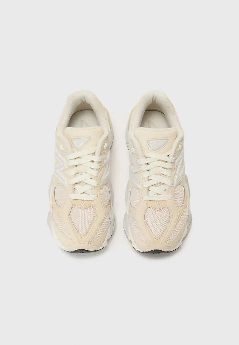 New Balance 9060 Beige – vue 4