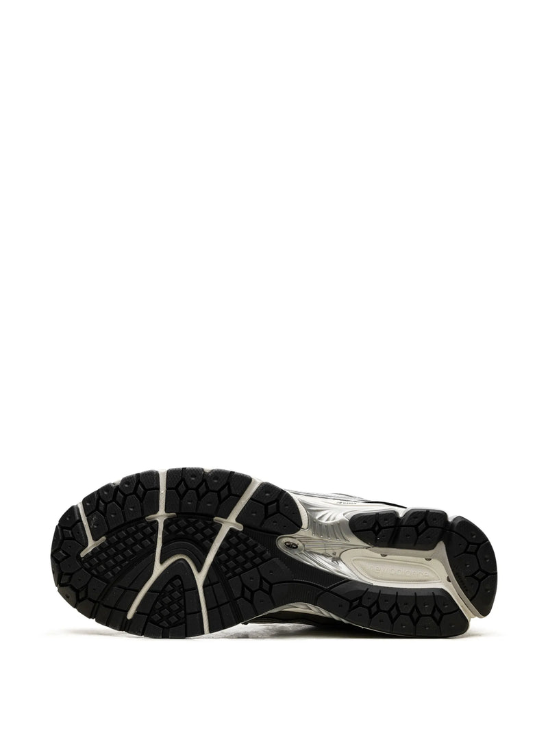 New Balance 1906 Métallique Et Argenté – vue 4