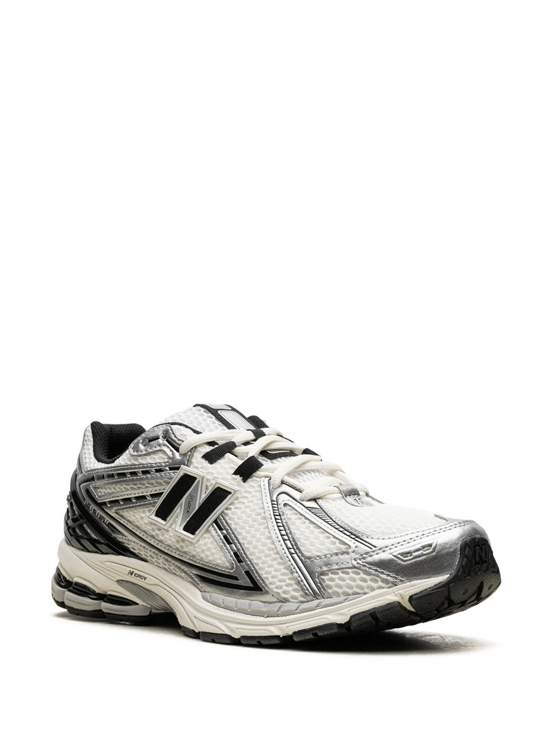 New Balance 1906 Métallique Et Argenté – vue 2