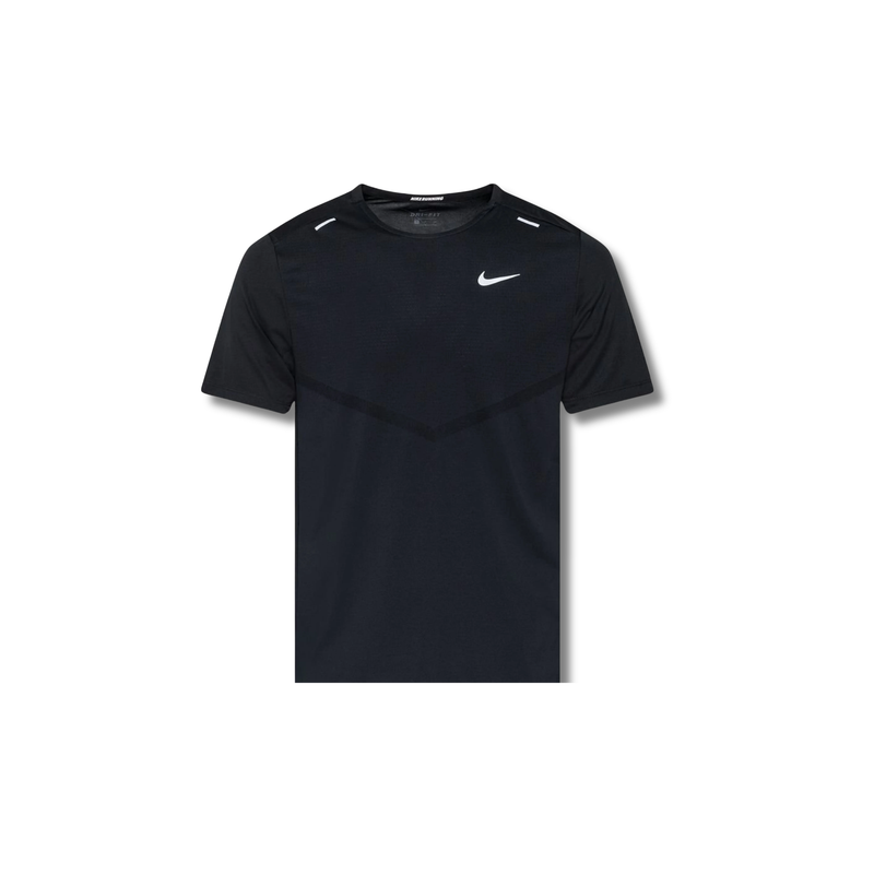 Outfit Running Noir Nike – vue 3