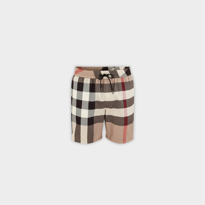 Outfit Polo Burberry + Casquette Offerte – vue 4