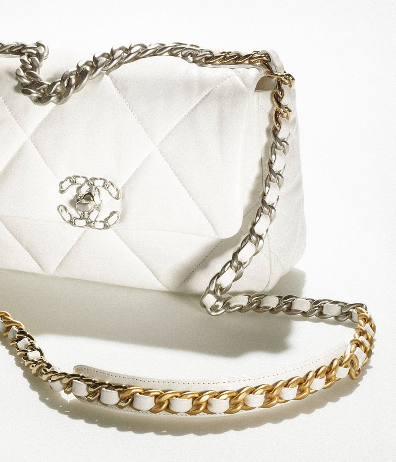 SAC CHANEL 19 – vue 3