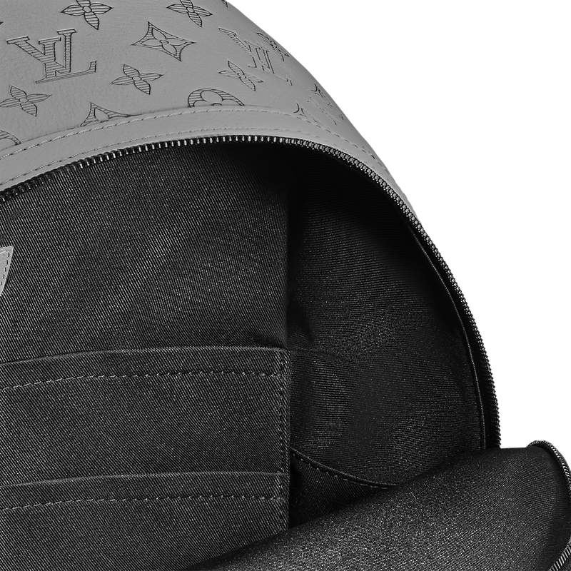Sac à dos Discovery PM Monogram Shadow Gris – vue 4