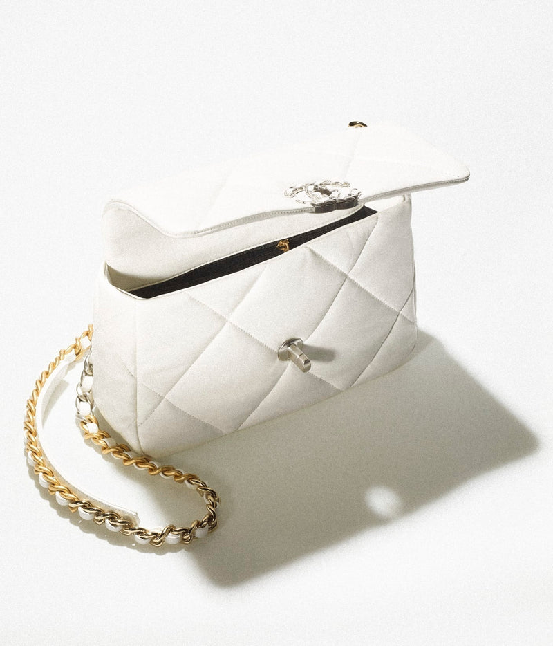 SAC CHANEL 19 – vue 2