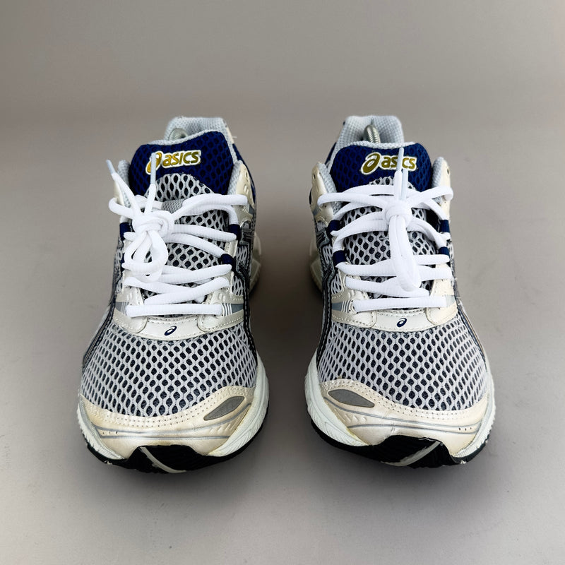 GEL Nimbus 16 — Crème / Marine / Doré