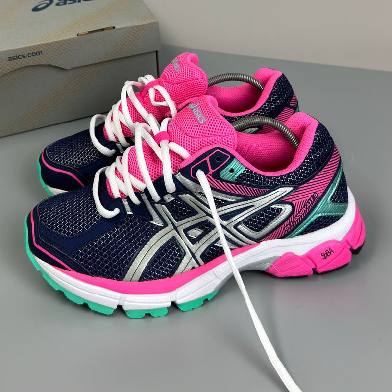 GEL Nimbus 16 — Marine / Rose fluo