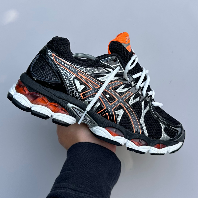 GEL Nimbus 16 — Noir / Orange / Argent