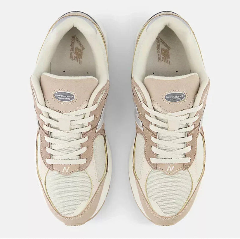 New Balance 2002R Protection Cream – vue 4