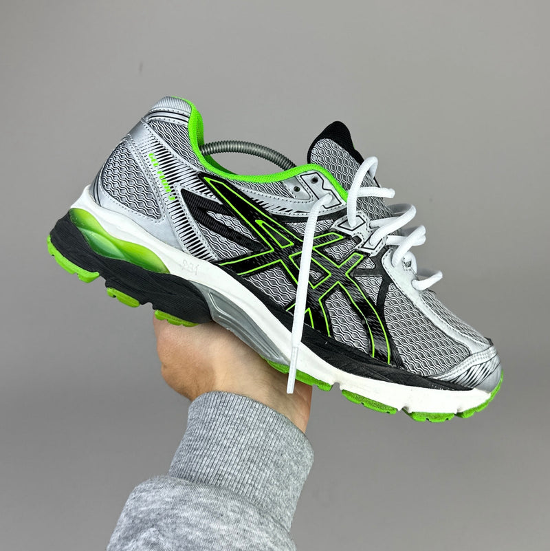 GEL Nimbus 16 — Argent / Noir