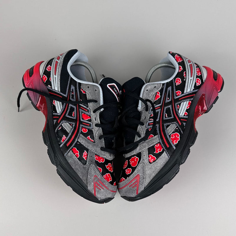 GEL Nimbus 16 — Gris / Rouge