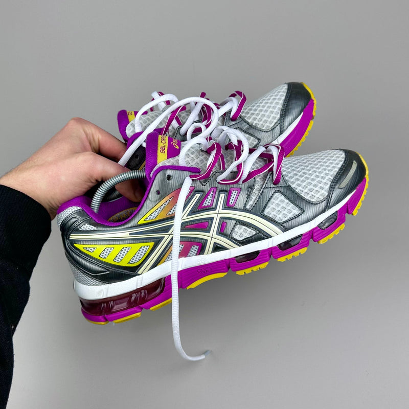 GEL Nimbus 16 — Gris / Fuchsia