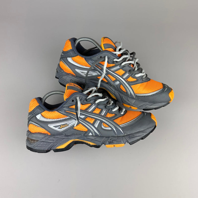GEL Nimbus 16 — Gris / Orange