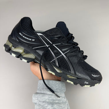 GEL Nimbus 16 — Noir / Kaki / Crème
