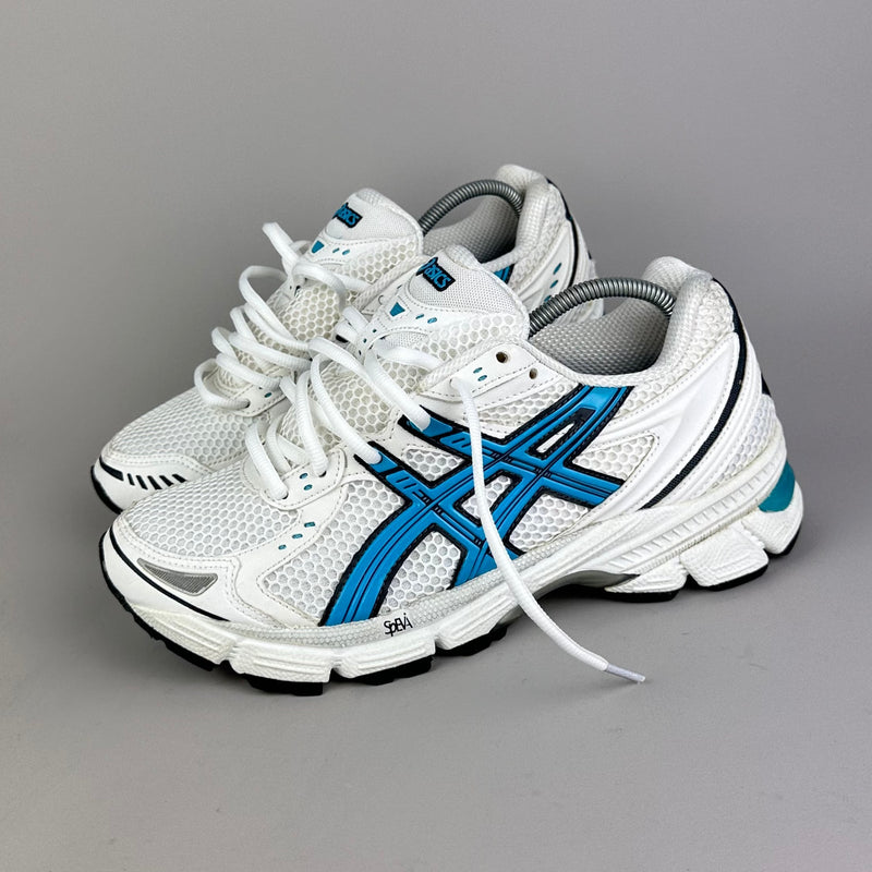 GEL Nimbus 16 — Crème / Cyan / Noir