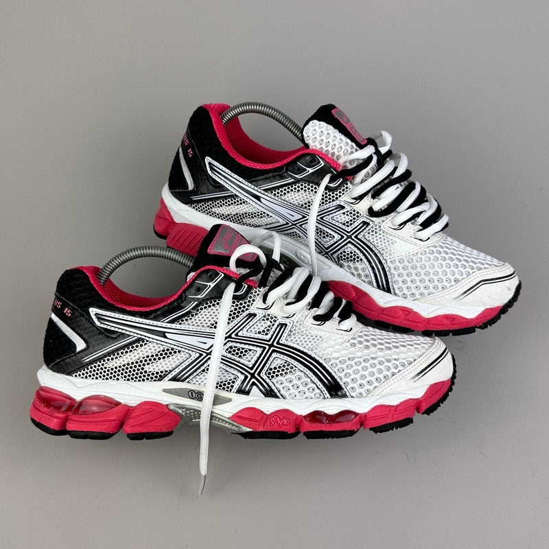 GEL Nimbus 16 — Blanc / Rose