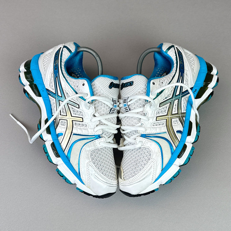 GEL Nimbus 16 — Blanc / Bleu ciel / Doré