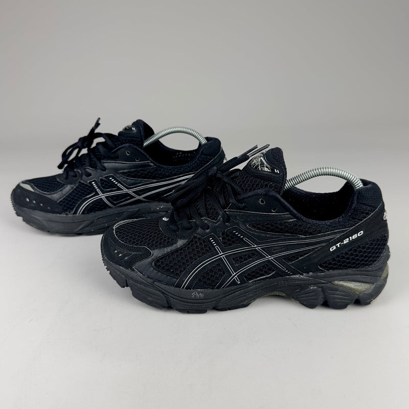 GEL Nimbus 16 — Noir / Blanc