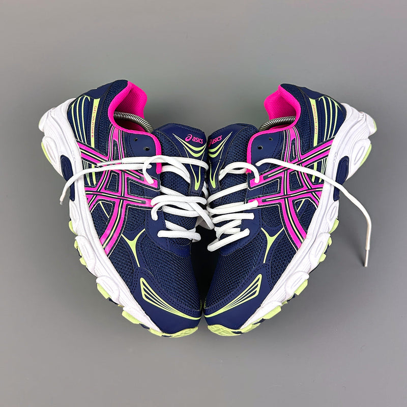 GEL Nimbus 16 — Marine / Fuchsia