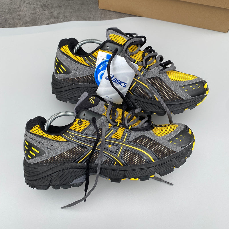 GEL Nimbus 16 — Gris / Jaune