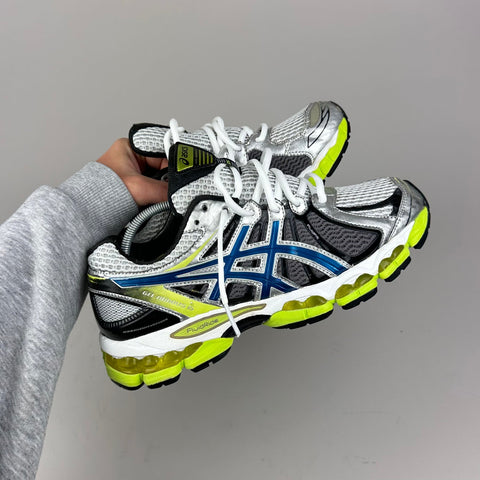 GEL Nimbus 16 — Blanc / Bleu roi / Jaune fluo