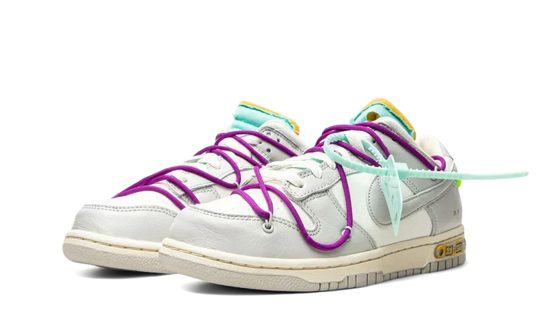 Nike® x Off-White® Dunk Low lot 21 – vue 2