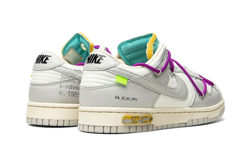 Nike® x Off-White® Dunk Low lot 21 – vue 3