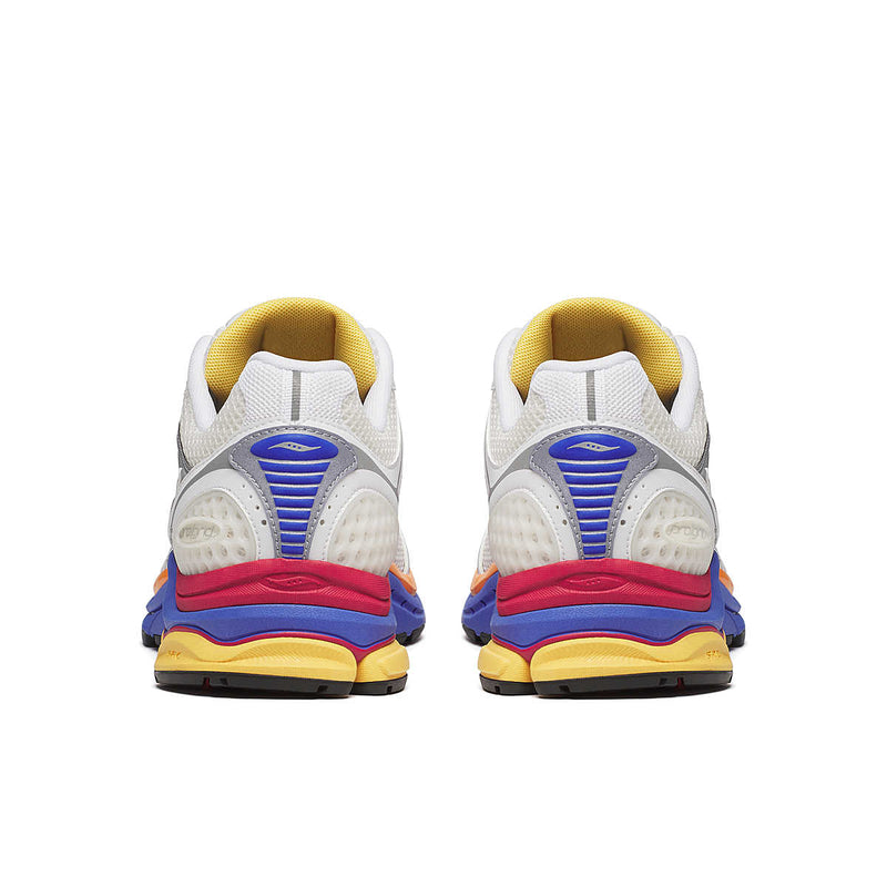 SAUCONY PROGRID TRIUMPH 4 GALAXY – vue 3