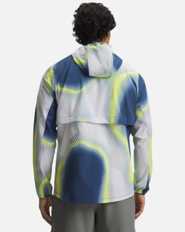 Veste Under Armour blanc, bleu et jaune fluo vue de dos, imprimé dégradé