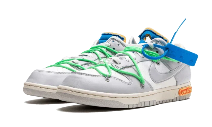 Nike® x Off-White® Dunk Low lot 26 – vue 2