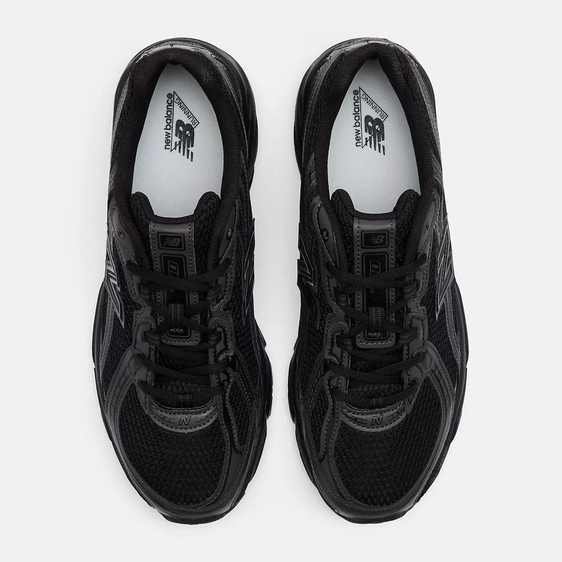 New Balance 740 Full Noir – vue 3