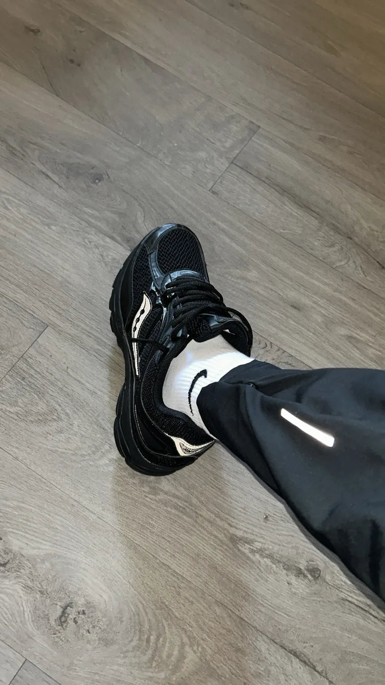 Sneakers portées par un client Sneakerworld — vue 4